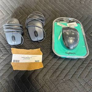 lot 302 image: 2 computer mouse
