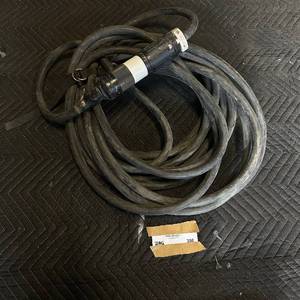 lot 308 image: Extension cord