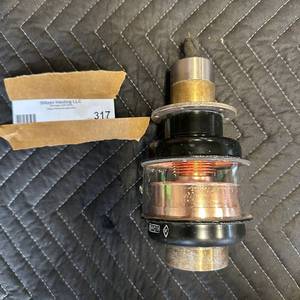 lot 317 image: Vacuum Capacitor