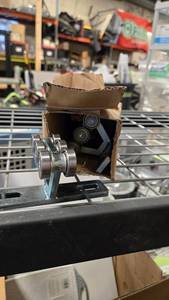 lot 138 image: Roller Bearings