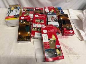 lot 59 image: Large Variety of Christmas Light Stakes & Clips