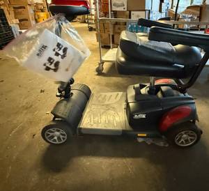 lot 75 image: Buzz Around XL Series