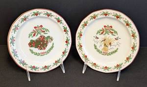 lot 11 image: Pair of Porsgrund Hearts and Pines Christmas Plates 1994 & 1995