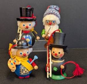 lot 12 image: Set of 4 Steinbach Wood Ornaments 3.5 Inch Handmade West Germany