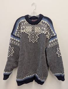 lot 37 image: Devold Norway 100% Wool Sweater XXL Nordic Pattern