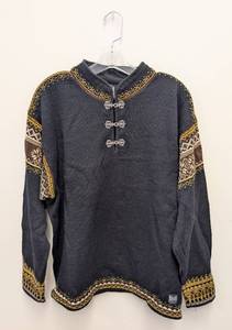 lot 42 image: Vintage Dale of Norway XL Wool Sweater with Nordic Pattern