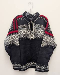lot 64 image: Dale of Norway Wool Sweater Size XL Nordic Pattern