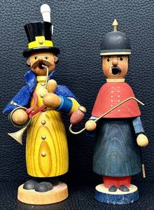 lot 22H image: Pair of 9-Inch Vintage German Wooden Incense Smokers Folk Art Figurines
