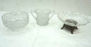 lot 30 image: Vintage Crystal Pedestal Bowls and Double Handled Biscuit Jar