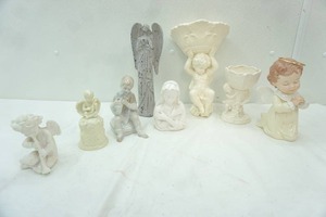 lot 40 image: Ceramic Angel and Cherub Figurines