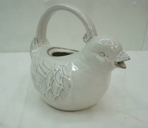lot 51 image: World Market Ceramic White Bird Teapot