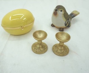 lot 59 image: Ceramic Bird Figurine, Egg Trinket Box and Egg Stands