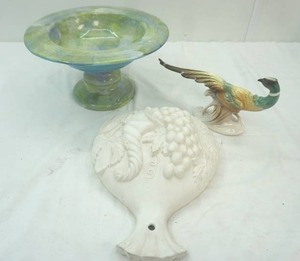 lot 78 image: Vintage Arnels Ceramic Wall Decor, Vintage Ceramic Pheasant, Large Ceramic Serving Bowl
