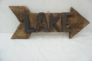lot 83 image: Wooden Lake Arrow Sign. 30 long