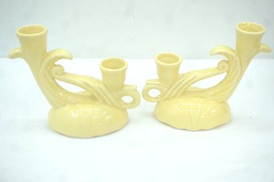 lot 160 image: Pair of Vintage USA Abingdon Pottery Candle Holders