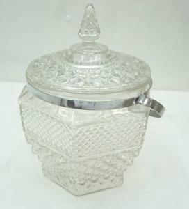 lot 192 image: Vintage Anchor Hocking Wexford Pressed Glass Ice Bucket with a Silver-Plated or Chrome Handle