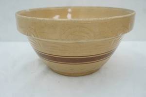 lot 217 image: Vintage Robinson Ransbottom RRP Co. Yellow Ware Mixing Bowl Embossed wBrown Stripes