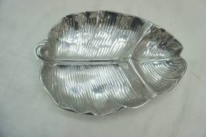 lot 258 image: Tropic Core Pewter Presentation Polished Aluminum 2-section serving bowl