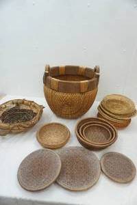 lot 281 image: Collection of Woven Baskets and Plate Holders