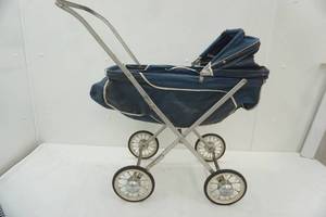 lot 329 image: Vintage South Bend Baby Doll Pram Stroller