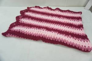 lot 335 image: Mauve and Pink Afghan. Like New Condition.