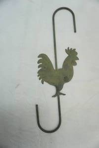 lot 342 image: Metal Rooster Decorative Hook. 15