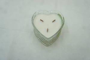 lot 365 image: Vintage Crystal Heart Dish Candle Rosemary