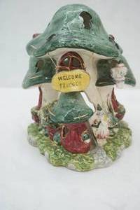 lot 397 image: Vintage Kimberly Designs Ceramic Mushroom House Tea Light Holder
