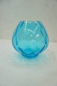 lot 400 image: Vintage Party Lite Blue Lagoon Gloe Sphere Glass Vase or Candle Holder