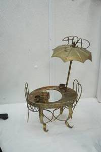 lot 412 image: Vintage Metal Cafe Music Box Art Decor