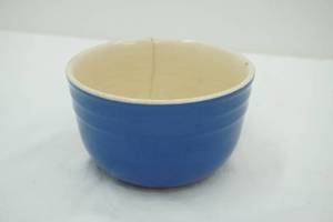 lot 448 image: Vintage Oxford Stoneware Mixing Bowl. 3.5 tall w6 diameter