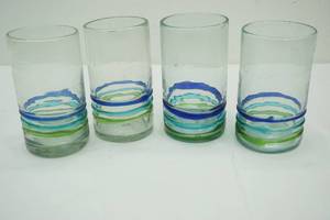 lot 466 image: Pier 1 Hand-Blown Mexican Drinking Glass Tumblers