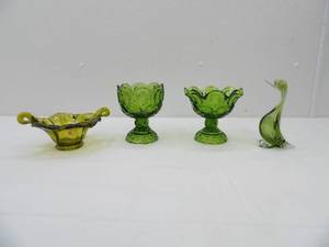 lot 544 image: Vintage Italian Olive Green Art Glass Candy Dish Bowl, Vintage L.E. Smith Moon & Stars Green Glass Pedestal Compote Dishes 2ct, and Glass Goose