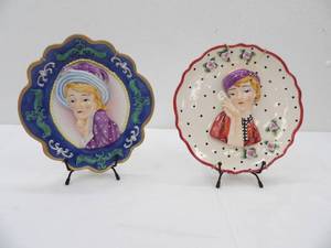 lot 573 image: 3D Deco Plates. with wall hangers and plate display stands