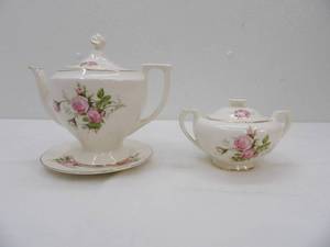 lot 584 image: Vintage 22k Gold Teapot, Plate, and Sugar Bowl