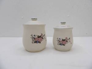 lot 587 image: Stoneware Canisters with Lids. Floral. Home & Garden Party.