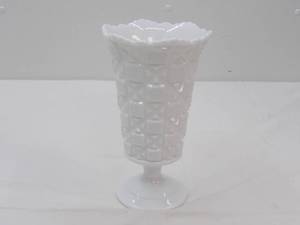 lot 622 image: Vintage Westmoreland White Milk Glass Vase Old Quilt Pattern. 9 tall