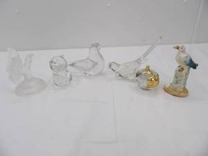 lot 649 image: Fenton Glass Art Bear, Glass Apple wGold Stem and Leaf, Ceramic Seagull, Pair of Glass Doves, Satin Glass Butterfly on a Branch Figurine