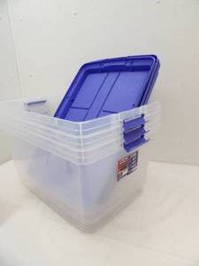 lot 669 image: Clear Hefty Storage Totes. 4 Totes and 4 lids. With Locking Handles