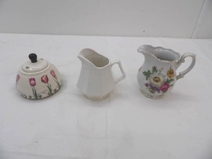 lot 505 image: Vintage Mitterteich Bavaria Meissen Floral Creamer-Germany White Ironstone Creamer Colonial White Bombay and Co. Sugar