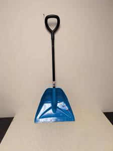 lot 57 image: NEW SUNCAST 20 SNOW SHOVEL COMBO