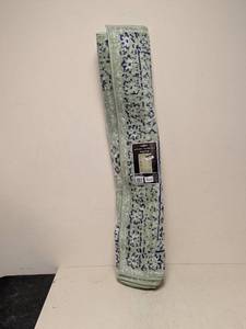 lot 139 image: NEW MOHAWK HOME AREA RUG (4x6) REMNANT GREEN PERSIAN