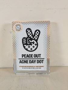 lot 72 image: PEACE OUT ACNE DAY DOT (60 DOTS)