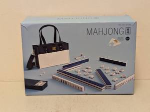 lot 150 image: NEW MAHJONG SET