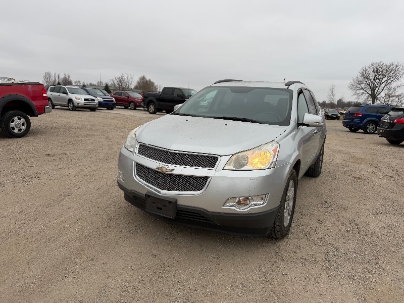 lot 14 image: 2011 Chevrolet Traverse