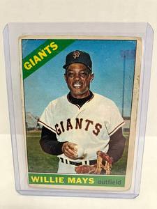 lot 2 image: 1966 Topps Willie Mays #1