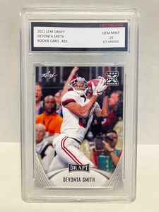 lot 27 image: 2021 Leaf Draft Devonta Smith RC Gem Mint 10