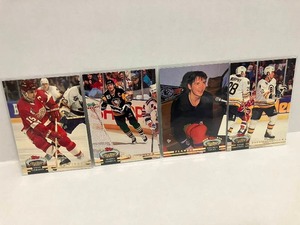 lot 33 image: 1992-93 Stadium Club Hockey Stars