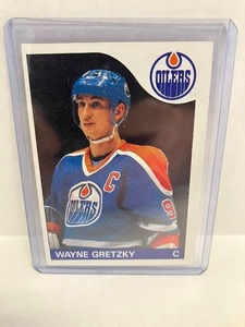 lot 74 image: 1985-86 Topps Wayne Gretzsky
