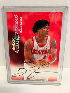 lot 77 image: 1999 Skybox Brian Grant Auto